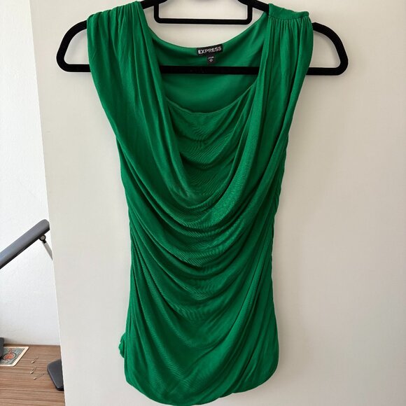 Express green top - Picture 1 of 1